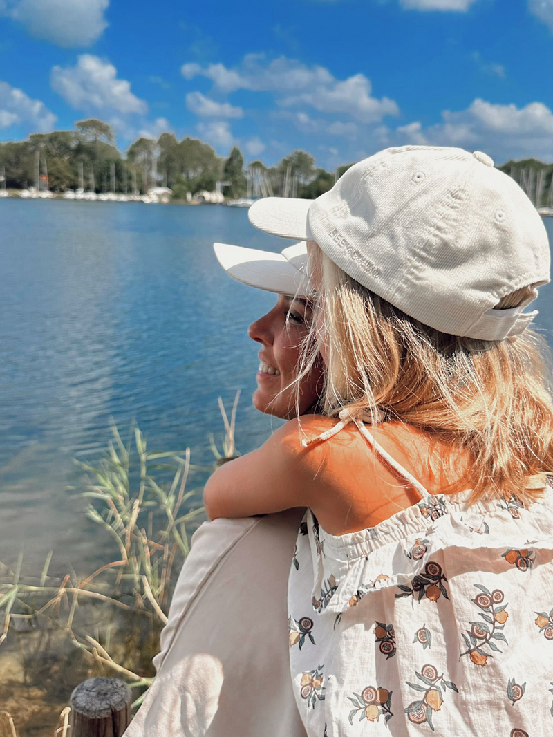 2-in-1 Foundation with Built-In Brush